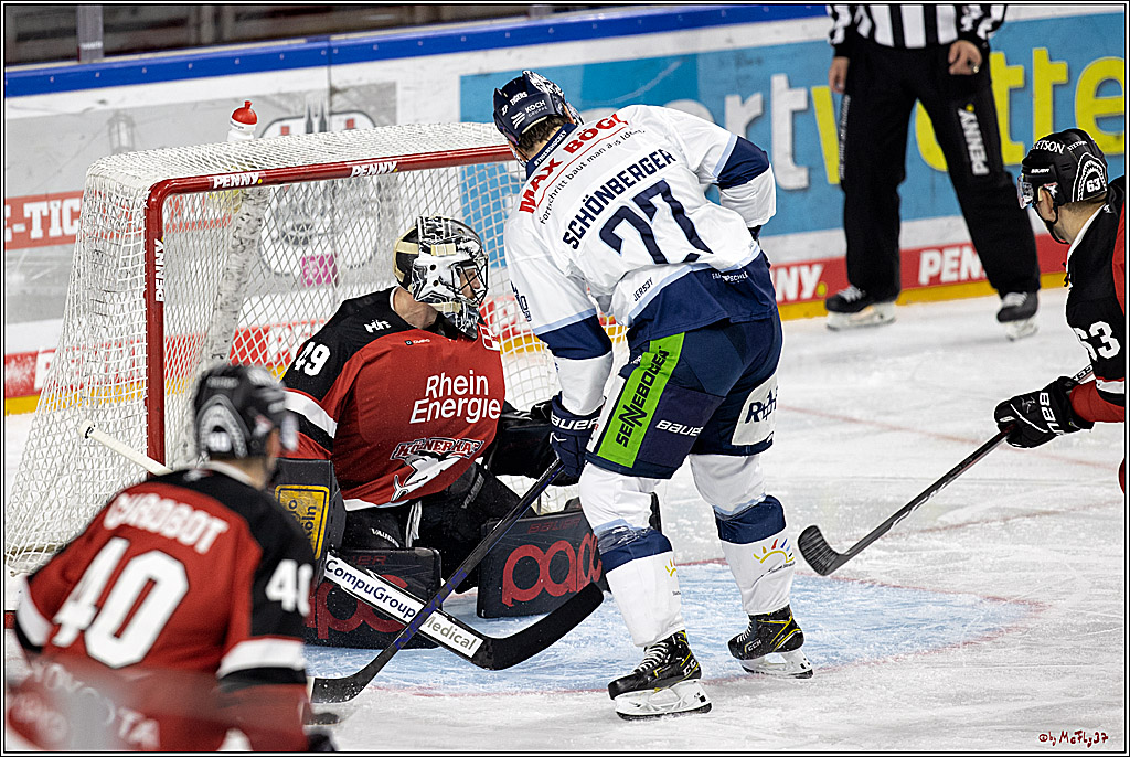 PENNY DEL;  Koelner Haie - Straubing Tigers; Koeln, 15.10.2021
